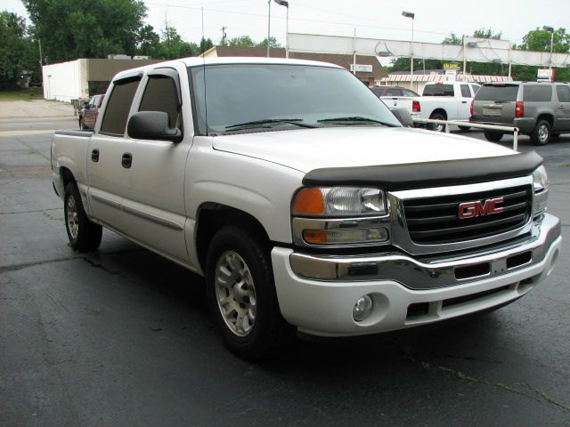 2006 GMC Sierra 1500 4WD V6