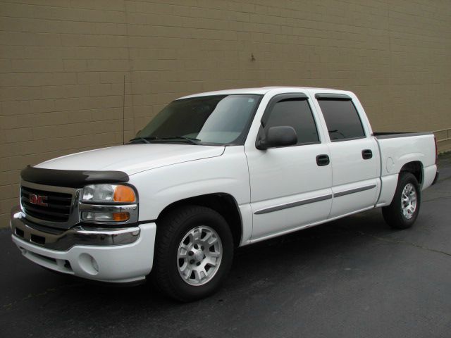 2006 GMC Sierra 1500 4WD V6