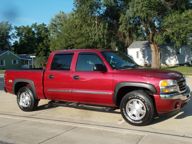 2006 GMC Sierra 1500 SLE Sierra 2WD