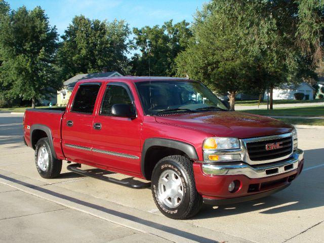 2006 GMC Sierra 1500 SLE Sierra 2WD