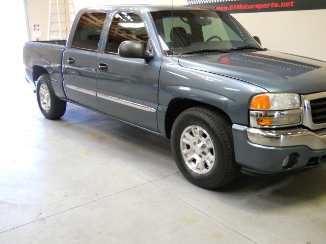 2006 GMC Sierra 1500 4WD V6