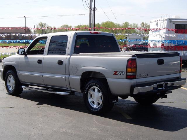 2006 GMC Sierra 1500 CREW CAB SLT