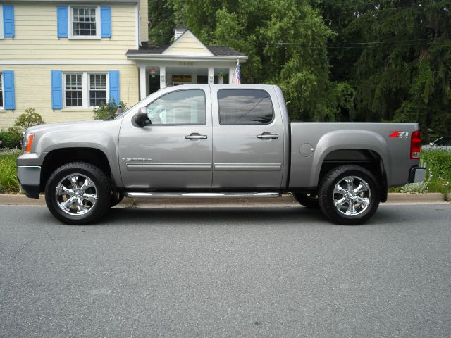 2007 GMC Sierra 1500 SLE Sierra 2WD