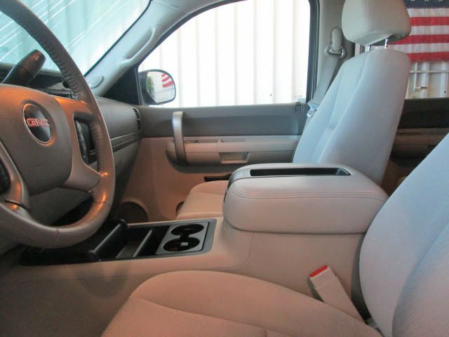 2007 GMC Sierra 1500 XLE Passenger Van