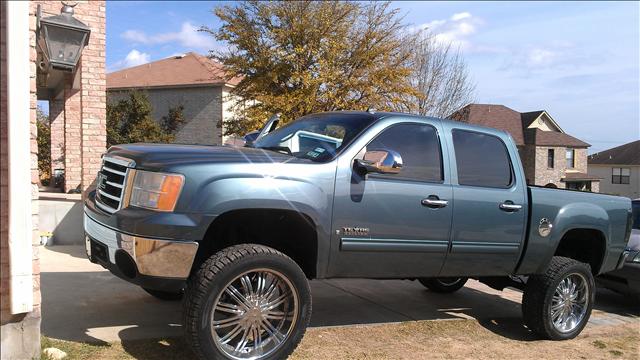 2007 GMC Sierra 1500 4dr S Tiptronic