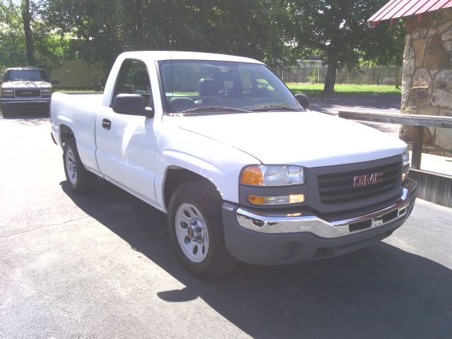 2007 GMC Sierra 1500 Denali EASY Finance