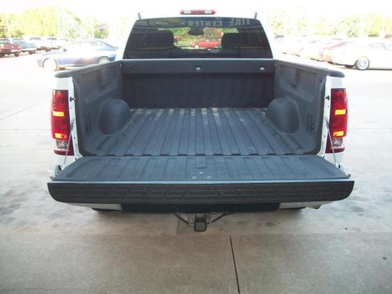 2007 GMC Sierra 1500 Slt-2nd Bench-4wd-sunroof-6 CD BOSE