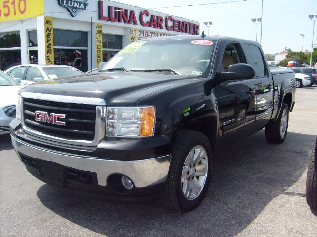 2007 GMC Sierra 1500 2WD Crew Cab 143.5
