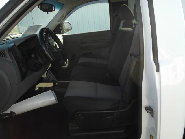 2007 GMC Sierra 1500 4DR FWD LTD 3.3L AT