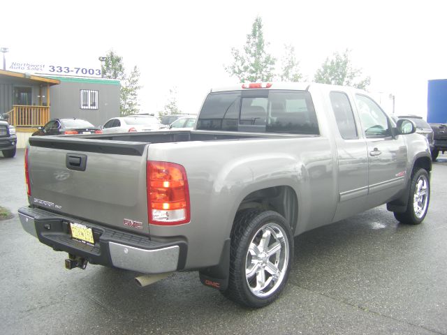 2007 GMC Sierra 1500 3500 4X4 LT1 Extcab 4dr 8Box