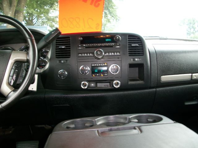 2007 GMC Sierra 1500 Base 3500 2 WD