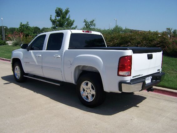 2008 GMC Sierra 1500 2WD Crew Cab 143.5
