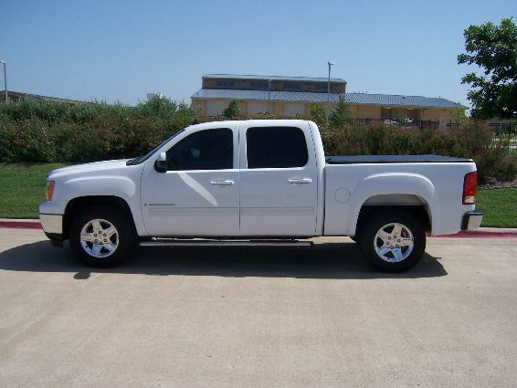 2008 GMC Sierra 1500 2WD Crew Cab 143.5