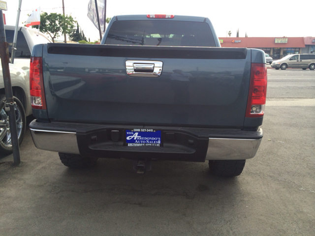 2008 GMC Sierra 1500 XLE Passenger Van