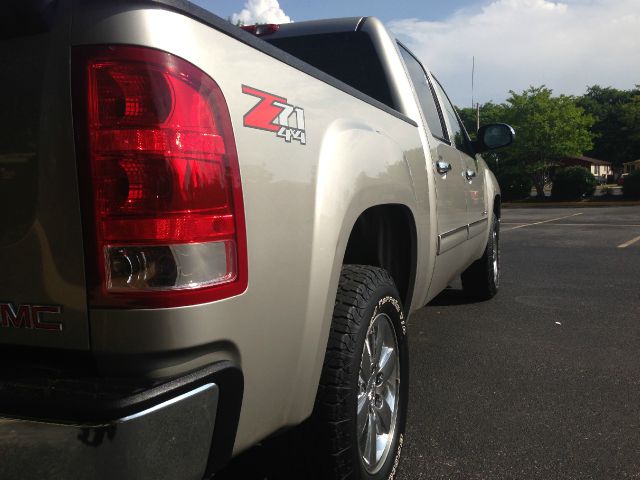 2009 GMC Sierra 1500 SLE Sierra 2WD