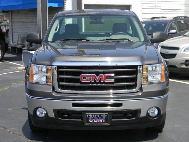 2010 GMC Sierra 1500 EX Sedan AUTO