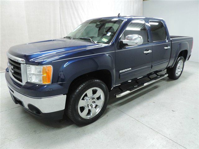 2011 GMC Sierra 1500 Evolution MR Sedan 4D
