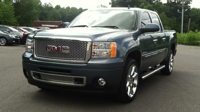 2011 GMC Sierra 1500 EX Sedan 4D
