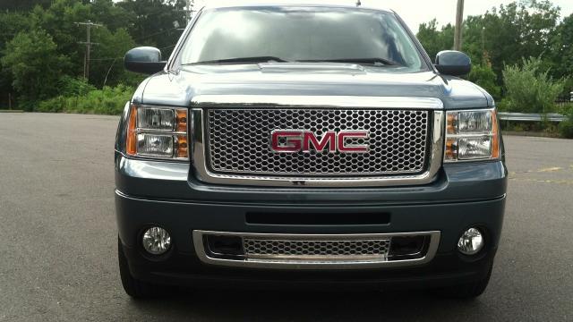 2011 GMC Sierra 1500 EX Sedan 4D
