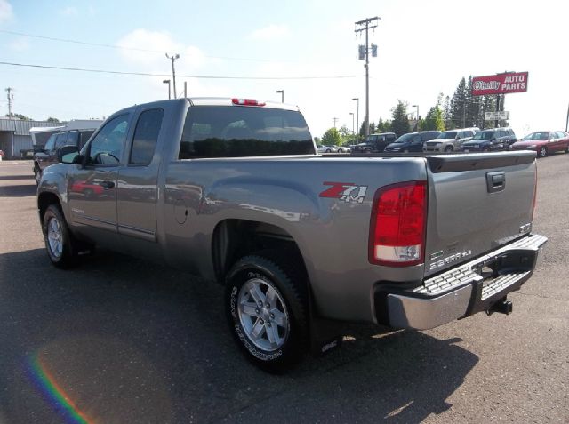 2012 GMC Sierra 1500 2008 Ford XL