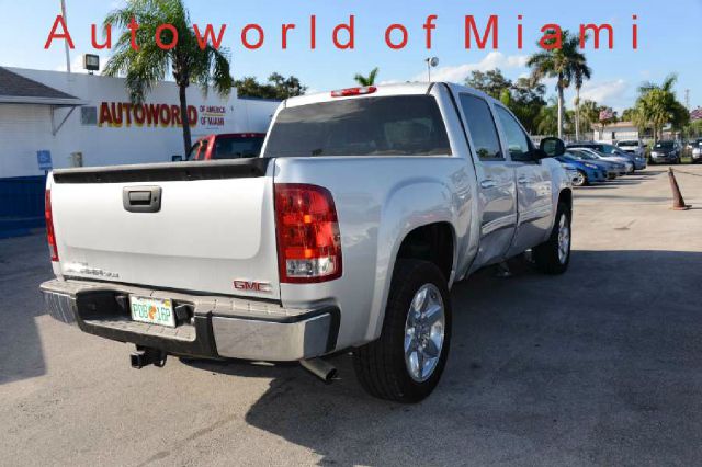 2013 GMC Sierra 1500 Evolution MR Sedan 4D