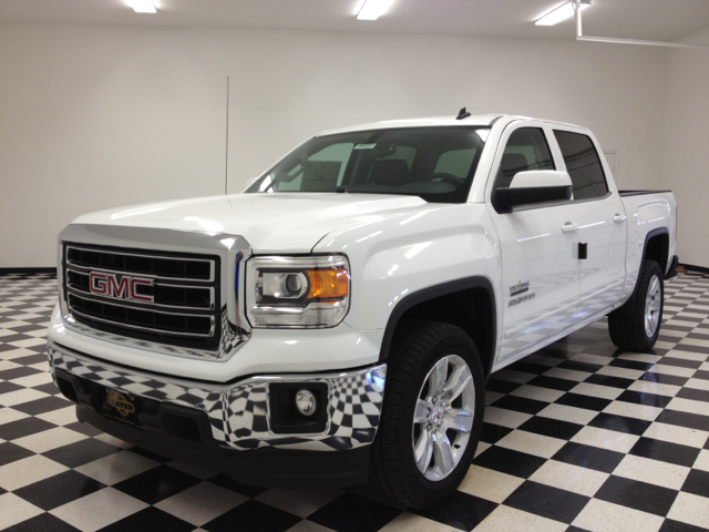 2014 GMC Sierra 1500 Slt-2nd Bench-4wd-sunroof-6 CD BOSE