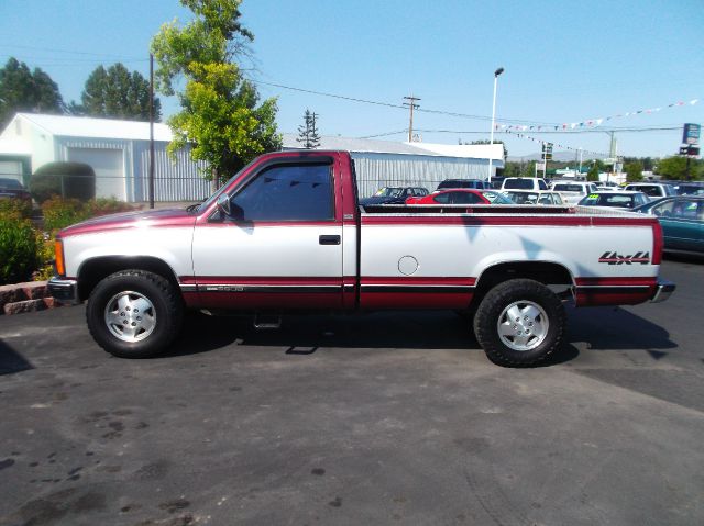 1989 GMC Sierra 2500 LT Sedan 4D