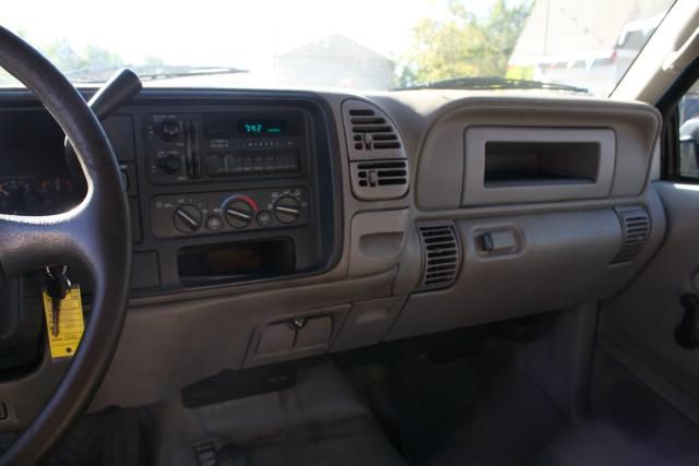 1998 GMC Sierra 2500 4D Crew Cab Truck