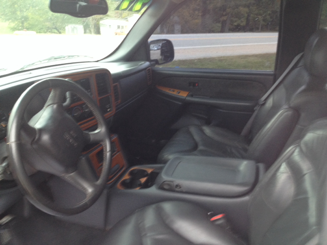 1999 GMC Sierra 2500 4DR SUV AT