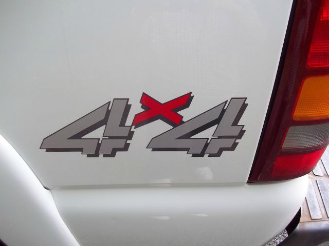 2003 GMC Sierra 2500 Lsall Wheeldrive