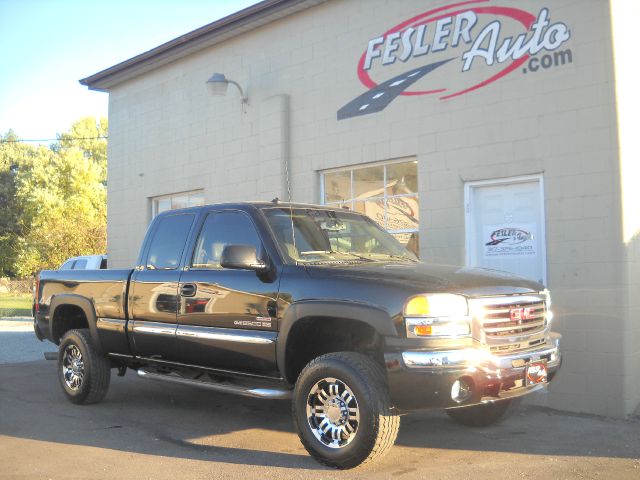 2003 GMC Sierra 2500 LE Sedan