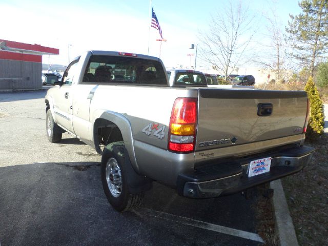 2003 GMC Sierra 2500 SE Sport Wagon