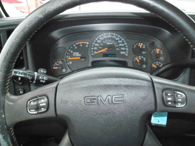 2004 GMC Sierra 2500 LS 2WD 4dr SUV
