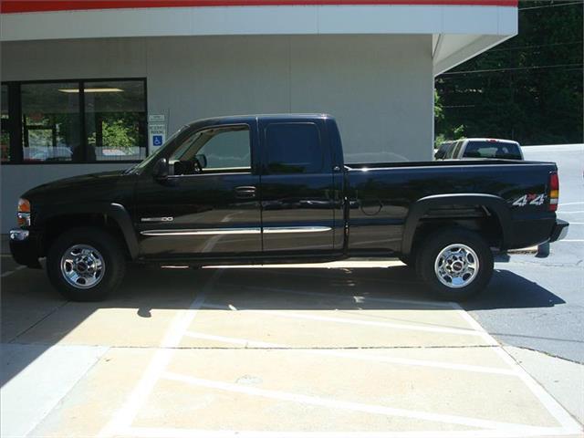2004 GMC Sierra 2500 Unknown