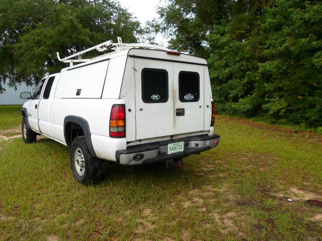 2004 GMC Sierra 2500 SLE - Sunroof 4x4 At Brook