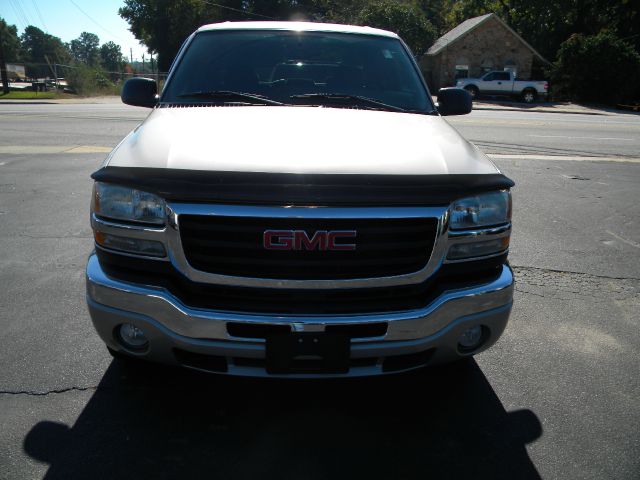 2004 GMC Sierra 2500 Supercrew-short-limited-nav-22 INCH Rims-1 Owner