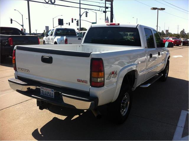 2004 GMC Sierra 2500 X-cab Diesel