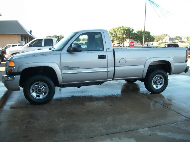 2005 GMC Sierra 2500 GXP