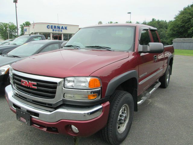 2005 GMC Sierra 2500 Standard 4X4 Hardtop