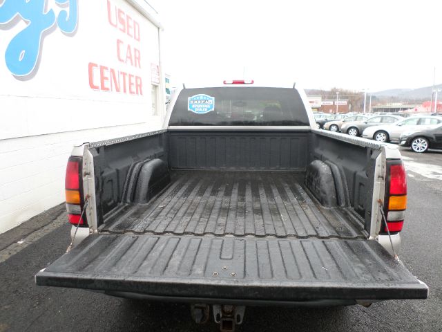 2005 GMC Sierra 2500 Lsall Wheeldrive