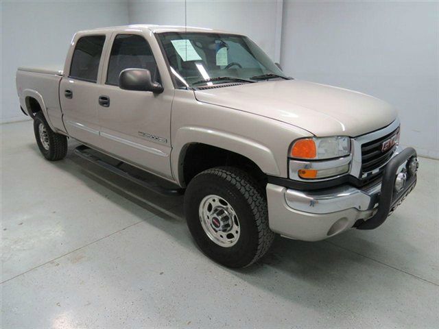 2006 GMC Sierra 2500 Base 3500 2 WD