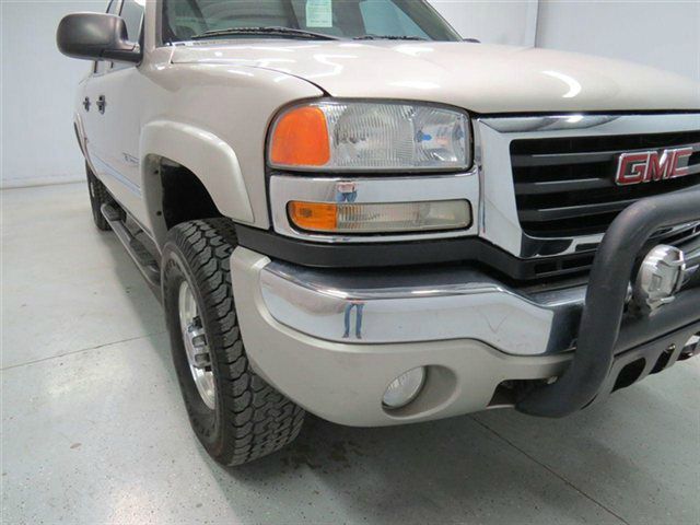 2006 GMC Sierra 2500 Base 3500 2 WD