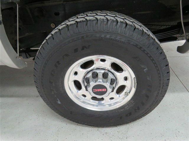 2006 GMC Sierra 2500 Base 3500 2 WD
