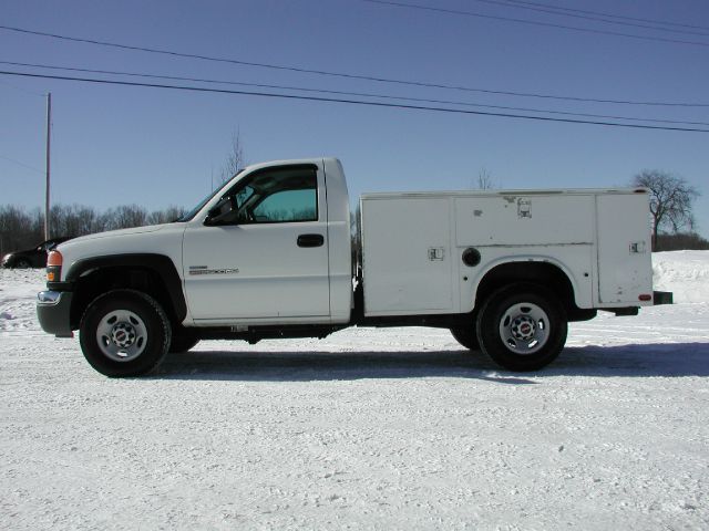 2006 GMC Sierra 2500 EX-L Minivan