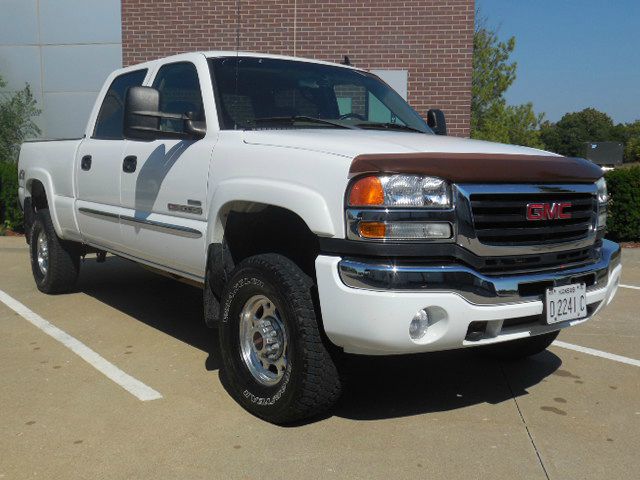 2006 GMC Sierra 2500 SLE Sierra 2WD