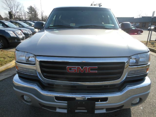 2006 GMC Sierra 2500 SLE Sierra 2WD
