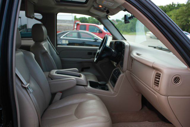 2006 GMC Sierra 2500 AWD 5DR WGN I4 CVT S