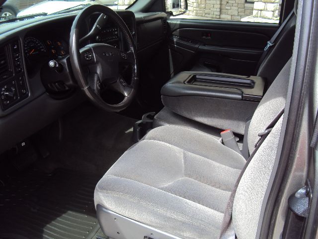 2006 GMC Sierra 2500 4WD EXT LT