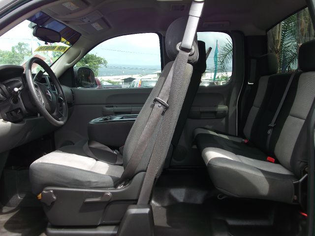 2007 GMC Sierra 2500 V8 R-design