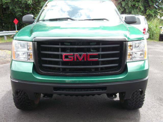 2007 GMC Sierra 2500 V8 R-design